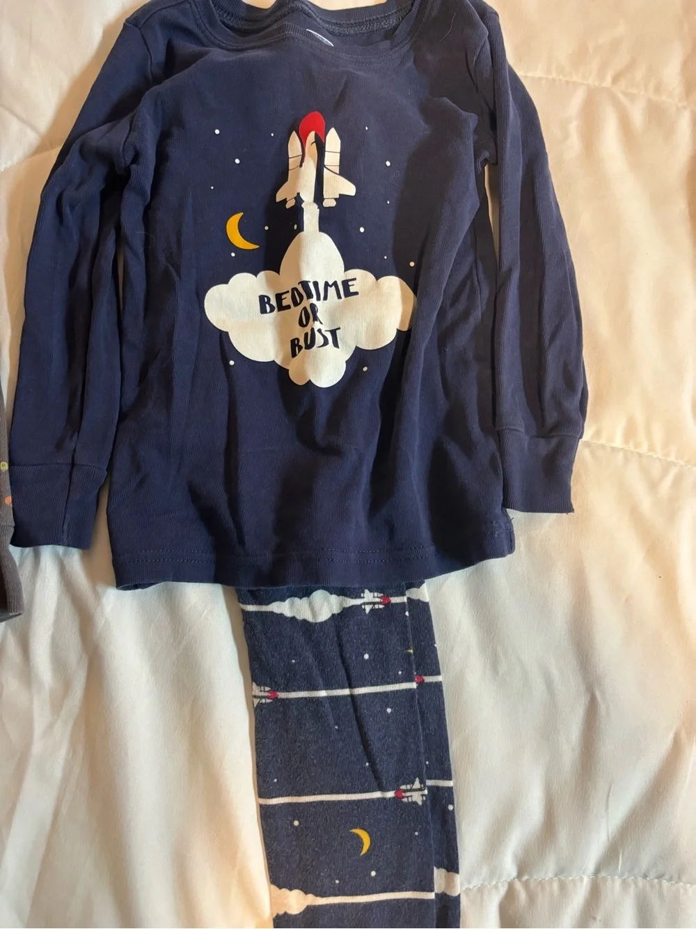 Old Navy Navy & Charcoal Robot and Rocket Pajama Set size 3t-pants & long sleeve